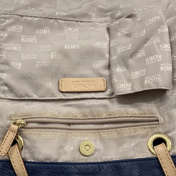 Michael Kors Handbag - Picture 6 of 12